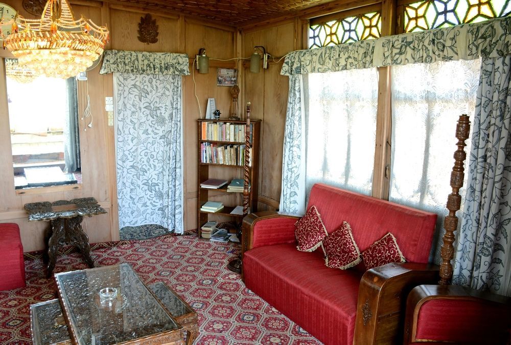 Houseboat Zaindari Palace Srīnagar Eksteriør bilde